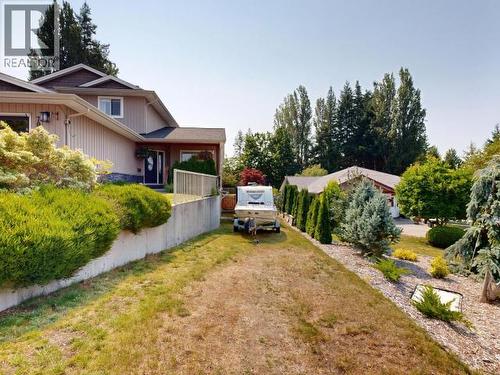 7066 Qualicum Way, Powell River, BC - Outdoor
