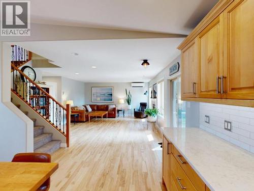 7066 Qualicum Way, Powell River, BC - Indoor