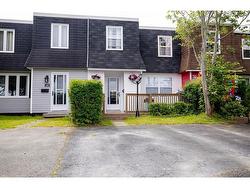 21 Bragg Crescent  Mount Pearl, NL A1N 2N7