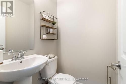 2 Gaddi Way, Vaughan, ON - Indoor Photo Showing Bathroom