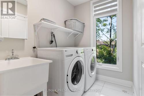 2 Gaddi Way, Vaughan, ON - Indoor Photo Showing Laundry Room