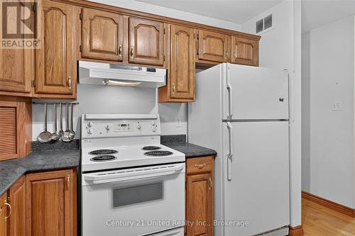 335 Douro 3Rd Line, Douro-Dummer, ON - Indoor Photo Showing Kitchen