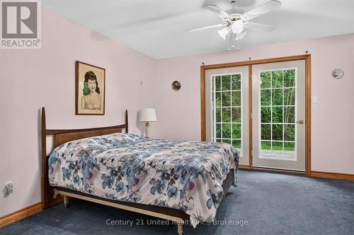 335 Douro 3Rd Line, Douro-Dummer, ON - Indoor Photo Showing Bedroom
