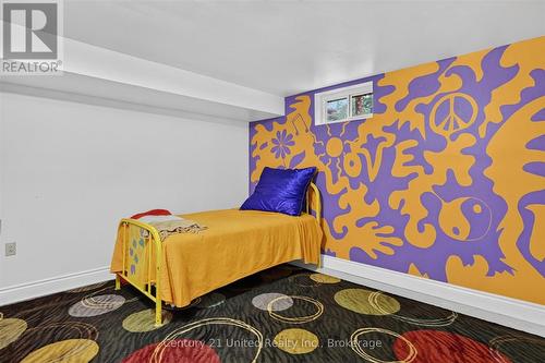 335 Douro 3Rd Line, Douro-Dummer, ON - Indoor Photo Showing Bedroom
