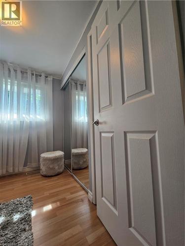 59 Chalmers Street S, Cambridge, ON - Indoor