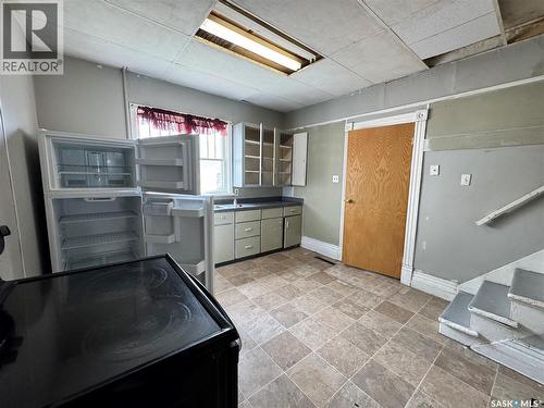 855 2Nd Street E, Prince Albert, SK - Indoor