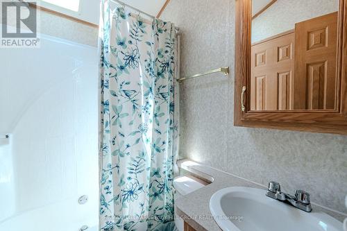 13 Huron Circle, Wasaga Beach, ON - Indoor Photo Showing Bathroom