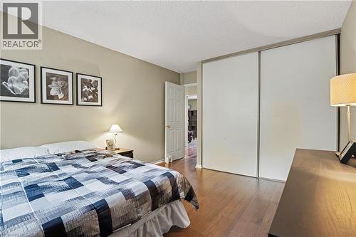 5172 Hidden Valley Court, Mississauga, ON - Indoor Photo Showing Bedroom