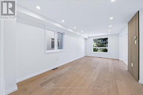4 Cassandra Drive, Barrie, ON - Indoor