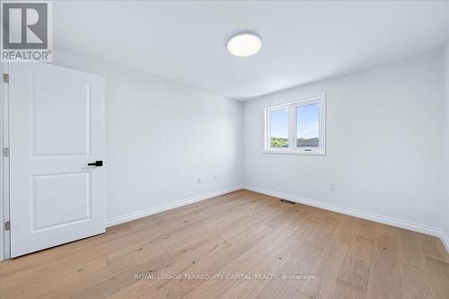 4 Cassandra Drive, Barrie, ON - Indoor Photo Showing Other Room
