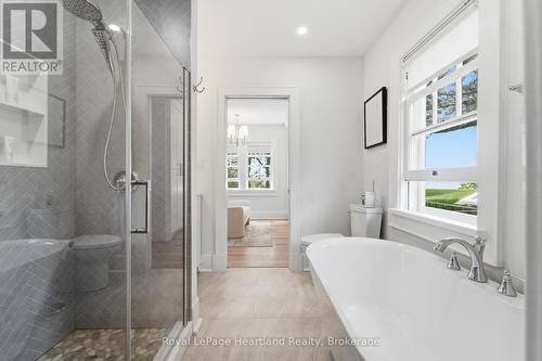 284 Elgin Avenue W, Goderich (Goderich (Town)), ON - Indoor Photo Showing Bathroom