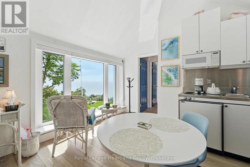 284 Elgin Avenue W, Goderich (Goderich (Town)), ON - Indoor