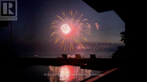 284 Elgin Avenue W, Goderich (Goderich (Town)), ON - Outdoor With Body Of Water