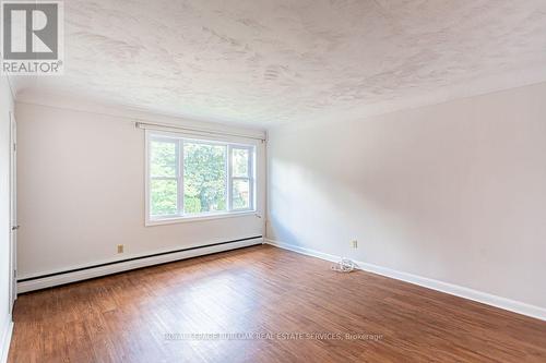 2 - 718 Ross Street, Burlington, ON - Indoor Photo Showing Other Room