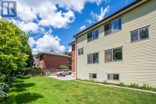 2 - 718 Ross Street, Burlington, ON - Outdoor