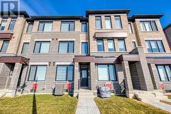 387 INSPIRE BOULEVARD W  Brampton, ON L6R 4E4