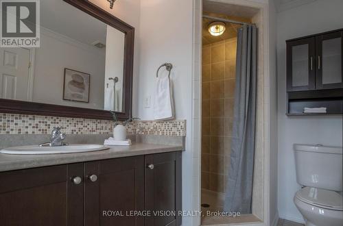 2 Laprade Square, Clarington, ON - Indoor Photo Showing Bathroom