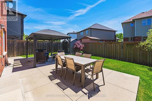 32 Dulgaren Street, Hamilton, ON - Outdoor With Deck Patio Veranda