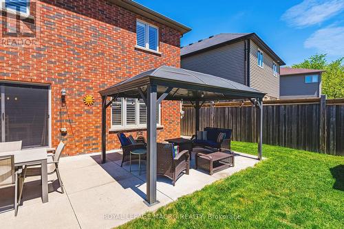 32 Dulgaren Street, Hamilton, ON - Outdoor With Exterior