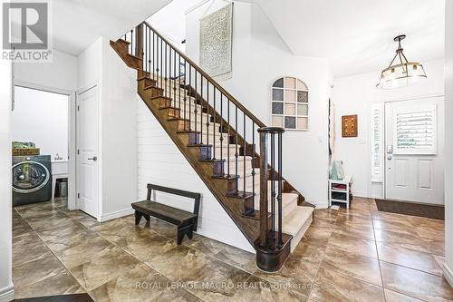32 Dulgaren Street, Hamilton, ON - Indoor Photo Showing Other Room
