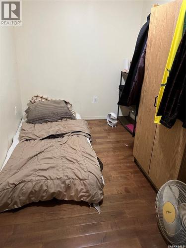 726 M Avenue S, Saskatoon, SK - Indoor Photo Showing Bedroom