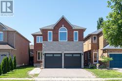 3955 FOXWOOD AVENUE  Mississauga, ON L5N 7V4