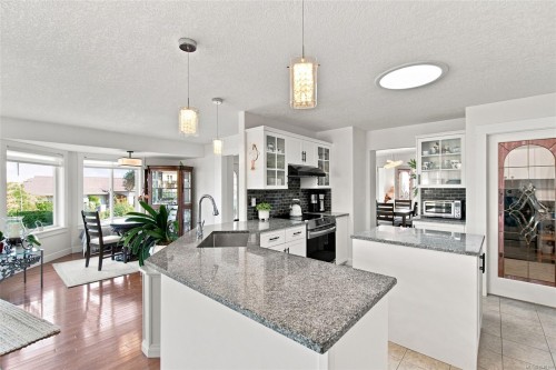 6343 Icarus Dr, Nanaimo, BC 