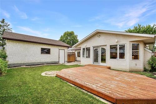 18 Thunder Bay, Winnipeg, MB - Outdoor