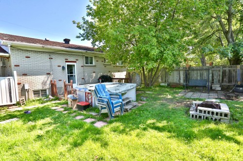 Cour - 5485 Av. Trudeau, Longueuil (Saint-Hubert), QC - Outdoor