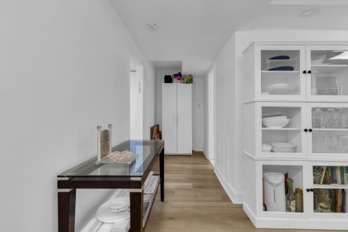 Hall d'entrée/Vestibule - 5725A Av. Lockwood, Côte-Saint-Luc, QC - Indoor Photo Showing Other Room