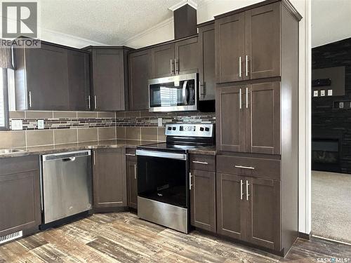 7 2004 Alice Road, Estevan, SK - Indoor Photo Showing Kitchen With Stainless Steel Kitchen