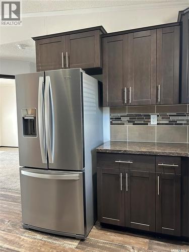 7 2004 Alice Road, Estevan, SK - Indoor Photo Showing Kitchen With Stainless Steel Kitchen