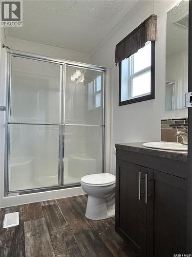 7 2004 Alice Road, Estevan, SK - Indoor Photo Showing Bathroom