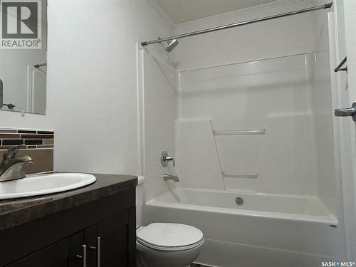 7 2004 Alice Road, Estevan, SK - Indoor Photo Showing Bathroom
