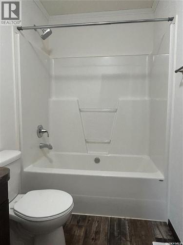 7 2004 Alice Road, Estevan, SK - Indoor Photo Showing Bathroom