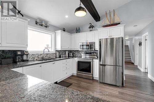 6576 Tree Haven Road, South Glengarry, ON - Indoor Photo Showing Kitchen With Upgraded Kitchen