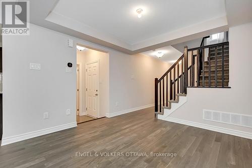 135 Lanceleaf Way, Ottawa, ON - Indoor Photo Showing Other Room