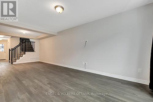 135 Lanceleaf Way, Ottawa, ON - Indoor Photo Showing Other Room