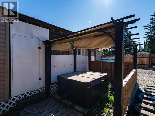 60-986 Range Road, Whitehorse, YT - Outdoor