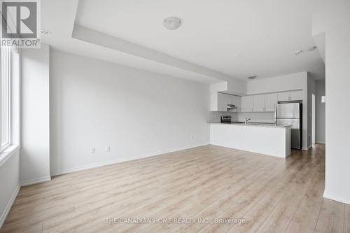 99 Danzatore Path, Oshawa, ON - Indoor Photo Showing Kitchen