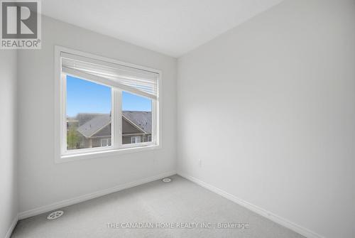 99 Danzatore Path, Oshawa, ON - Indoor Photo Showing Other Room