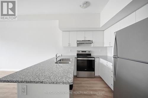 99 Danzatore Path, Oshawa, ON - Indoor Photo Showing Kitchen With Double Sink