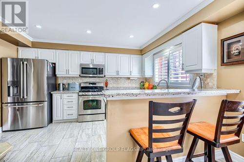 5846 Tenth Line W, Mississauga, ON - Indoor Photo Showing Kitchen