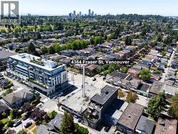4384 FRASER STREET  Vancouver, BC V5V 4G3