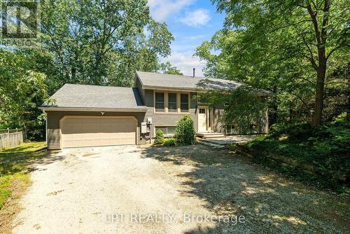 7806 ALFRED CRESCENT  Lambton Shores (Port Franks), ON N0M 2L0