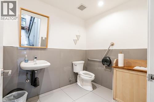 228 Lonsdale Avenue, North Vancouver, BC 