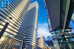 2205 - 50 CHARLES STREET E Toronto, ON M4Y 1T1