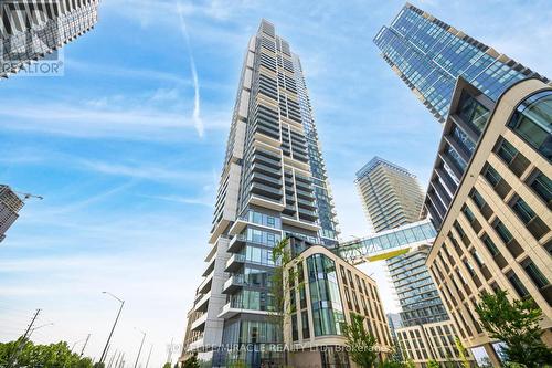 3907 - 7890 JANE STREET  Vaughan, ON L4K 0K9