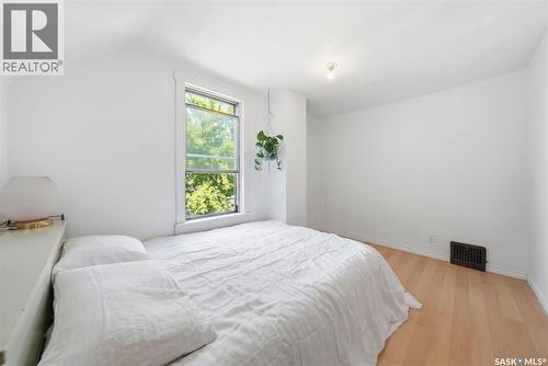 611 J Avenue S, Saskatoon, SK - Indoor Photo Showing Bedroom