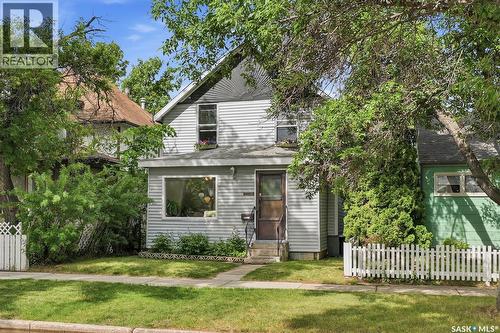 611 J Avenue S, Saskatoon, SK - Outdoor
